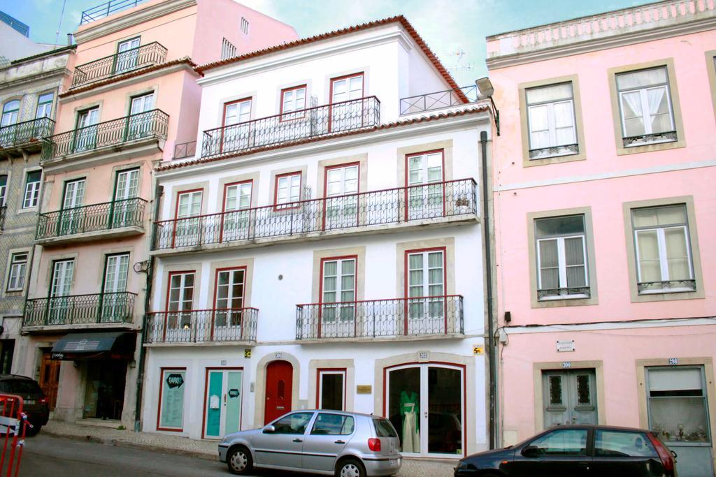 Joivy Modern 1-bed With Terrace, Moments From Sao Bento Palace Apartment *